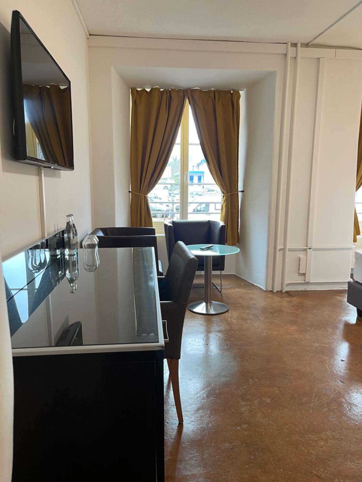 Hotel Swiss Bellevue Aathal Seegraben Bagian luar foto