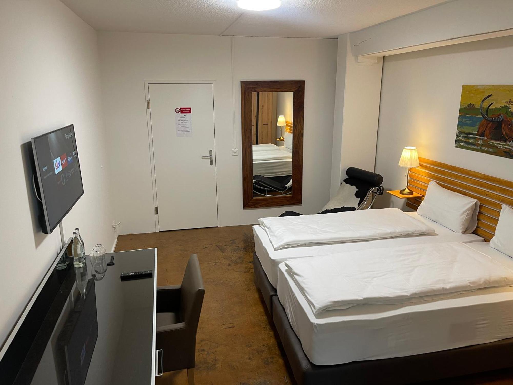 Hotel Swiss Bellevue Aathal Seegraben Bagian luar foto